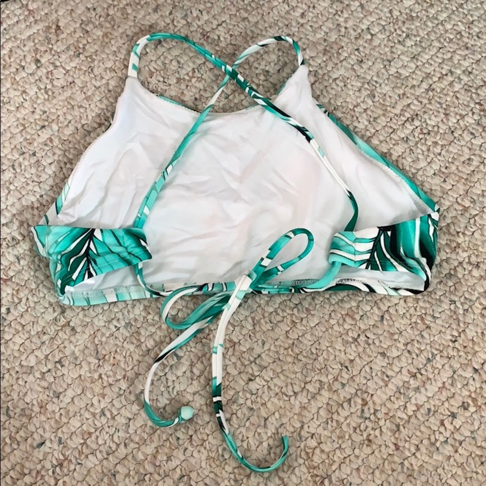bikini - Picture 2 of 3